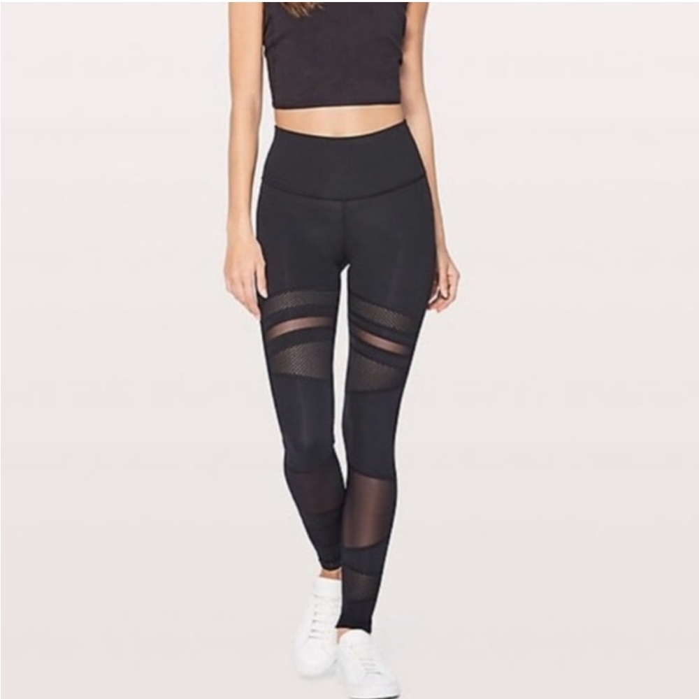 WORN ONCE Lululemon Black Wunder Under Mix & Mesh Cut Out High Rise Leggings 2
